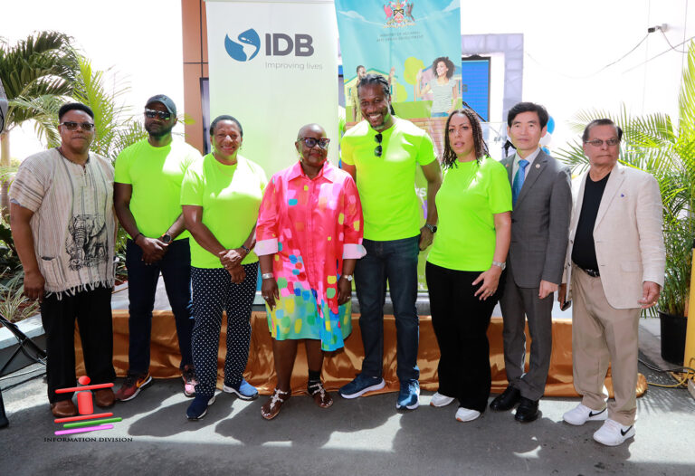 Connected Arima, Launch Day
