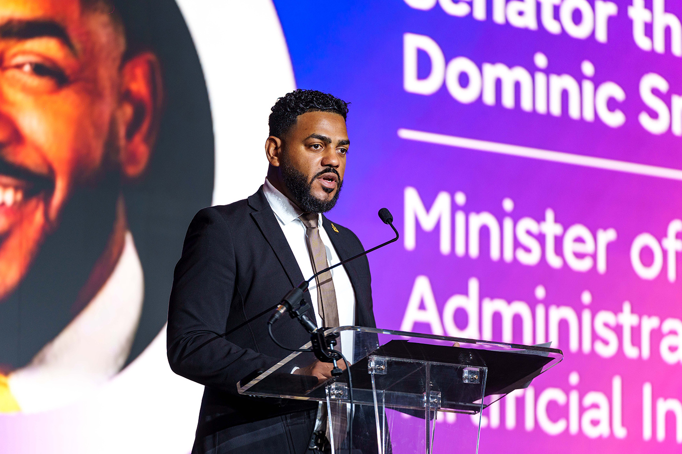 Minister of MPAAI delivers a speech